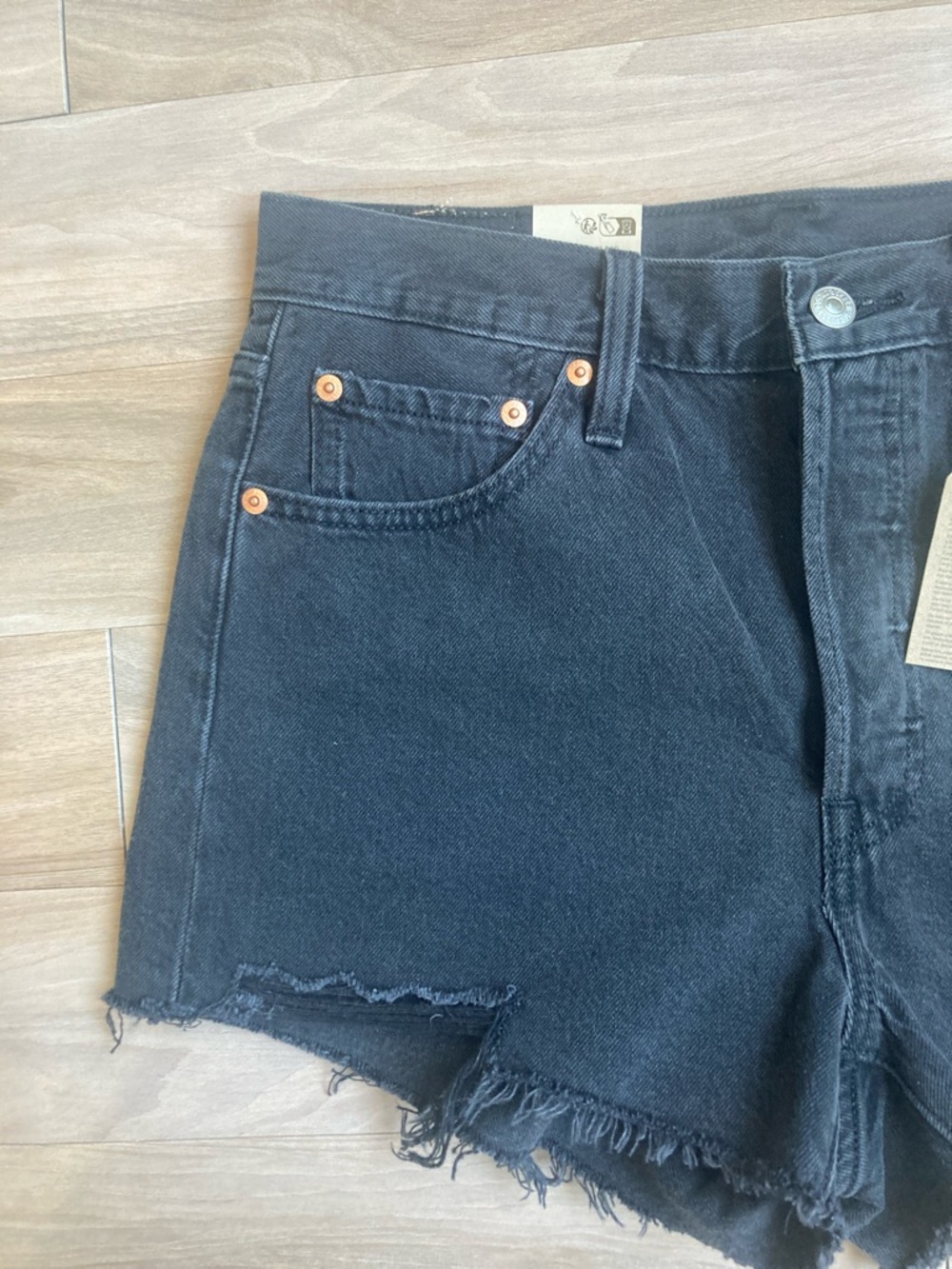 Levi’s 501 high rise jean short distressed raw hem cotton 29 - Picture 8 of 16